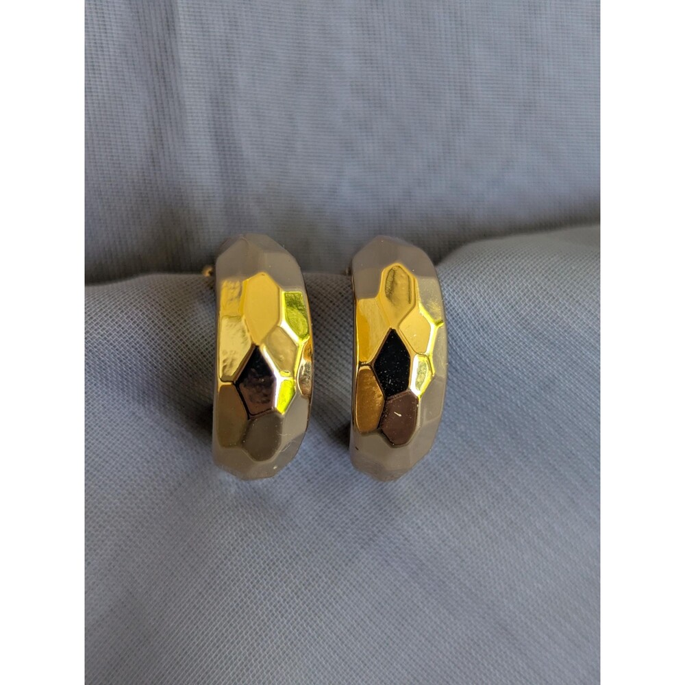 Vintage Gold Tone Faceted Hoop Clip On Earrings Geometric Dome Modernist